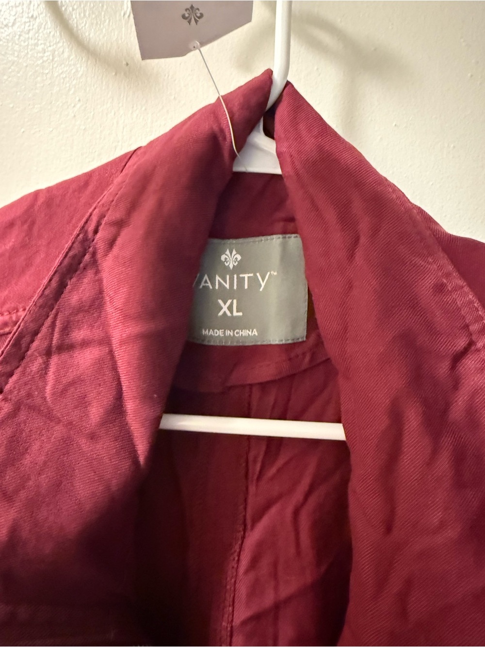 Vanity Sleeveless Utility Vest in Burgundy - Picture 3 of 5
